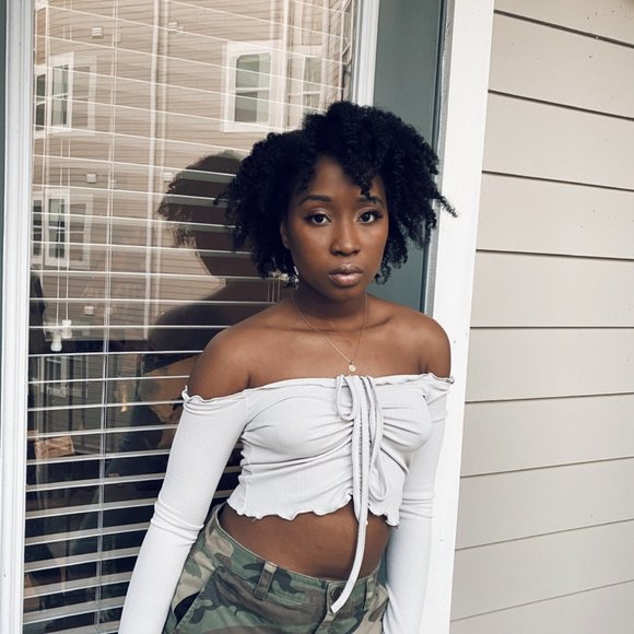 Off-the Shoulder Long Sleeve Shirt - Picture 6 of 8